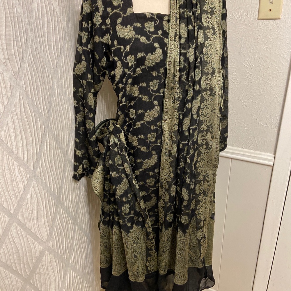 Pakitani Three piece Formal Suit.Burosha Chiffon